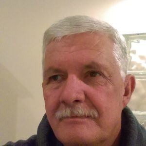 Meet your Posher, Clyde